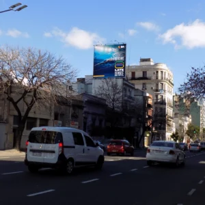 210053 / Av. Independencia 3376