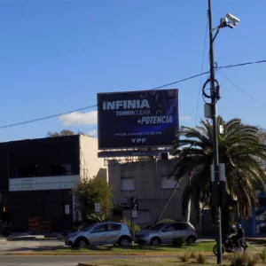 210002 / Av. Marquez 1207 y Rolón