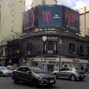 E372 / Rivadavia, Av. 6398 y Carabobo, Av.